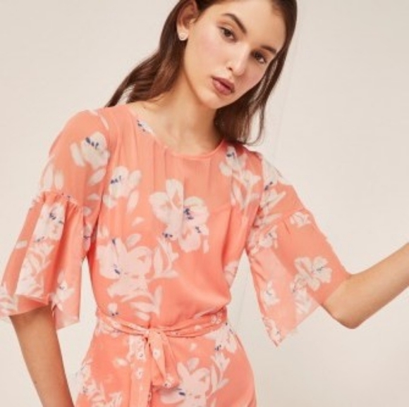 🌼 French Connection peach floral dress